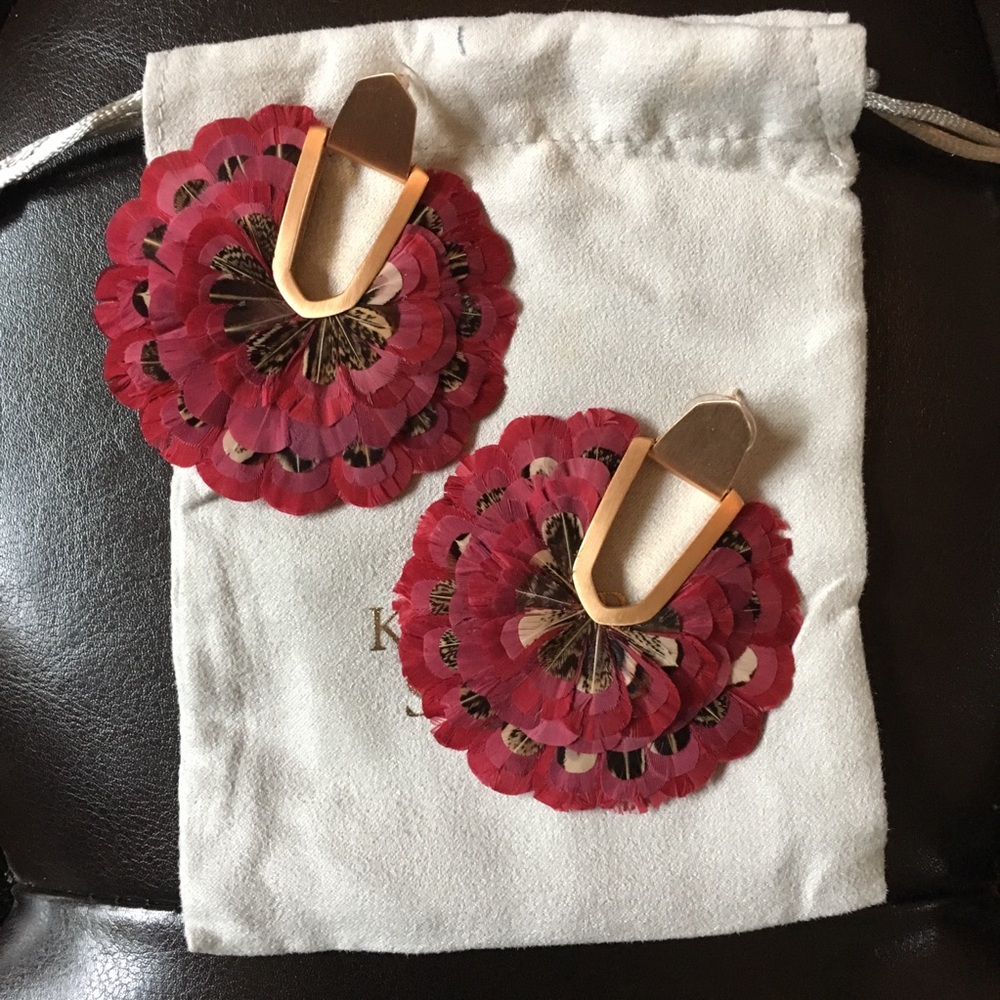 Kendra Scott Diane in Maroon feather